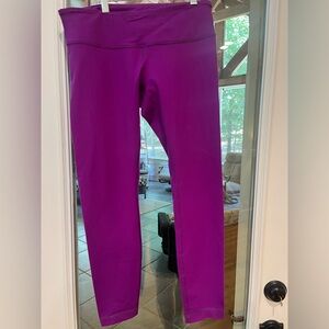 Lululemon size 10 purple leggings.